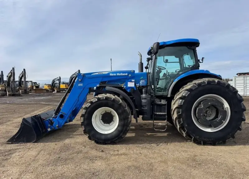 2009 New Holland T7060 MFWD photo 5