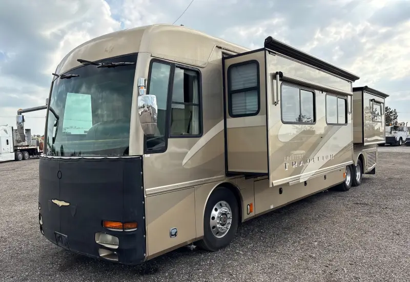 2006 Fleetwood American Tradition photo 2