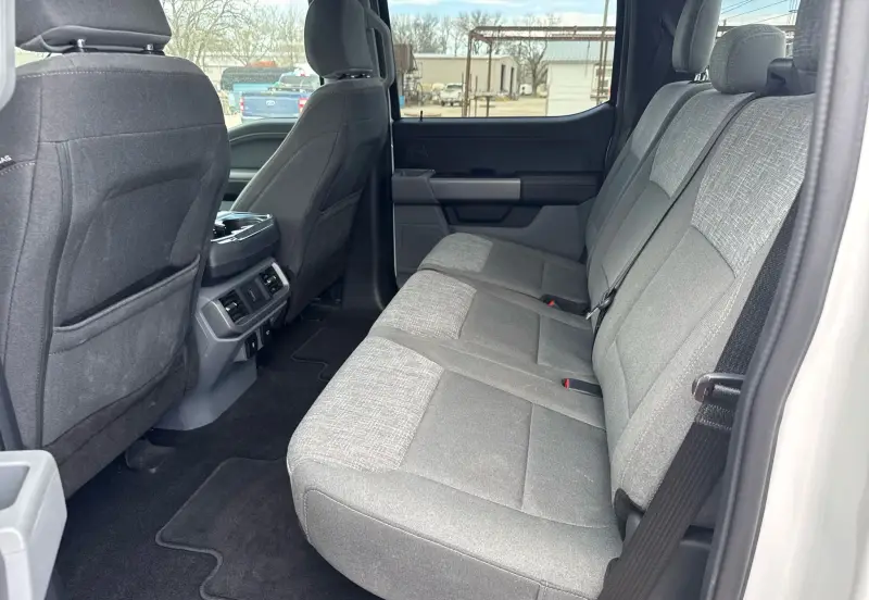 2022 Ford F150 photo 37