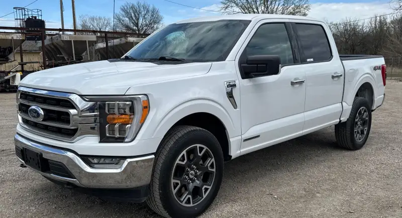 2022 Ford F150 photo 2
