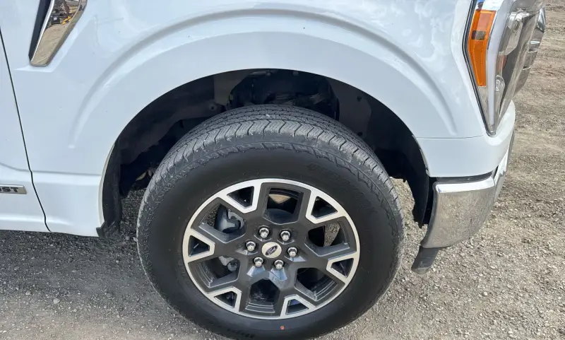 2022 Ford F150 photo 43