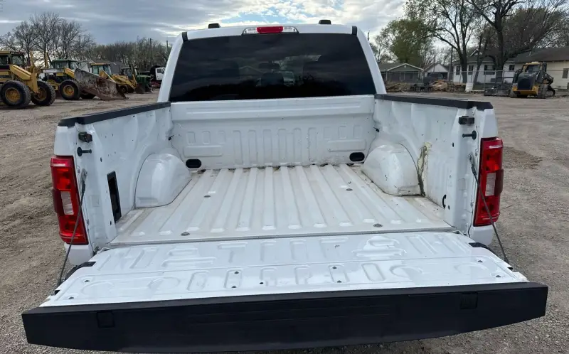 2022 Ford F150 photo 9