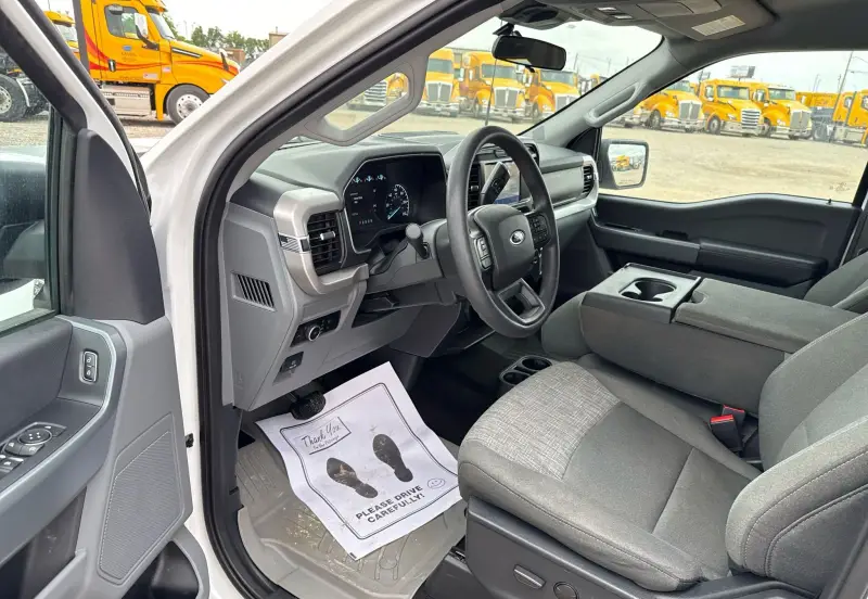 2023 Ford F150 photo 23