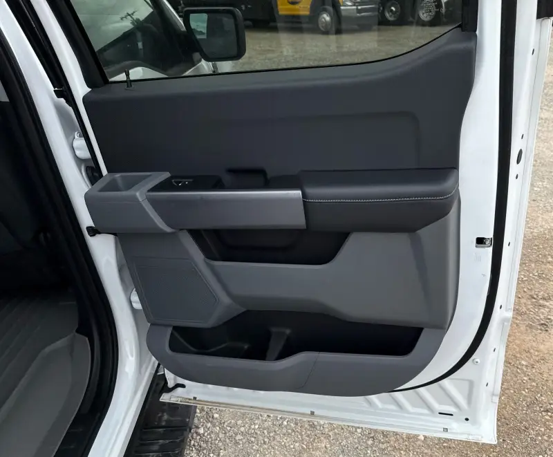2023 Ford F150 photo 46
