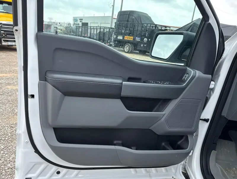 2023 Ford F150 photo 18