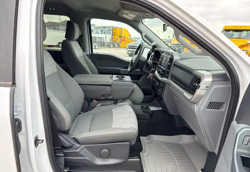 2023 Ford F150 photo 55
