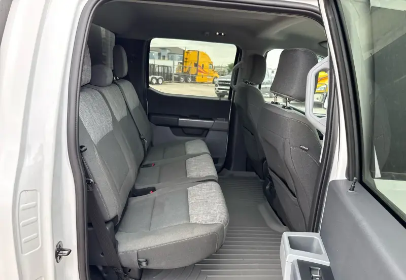 2023 Ford F150 photo 48