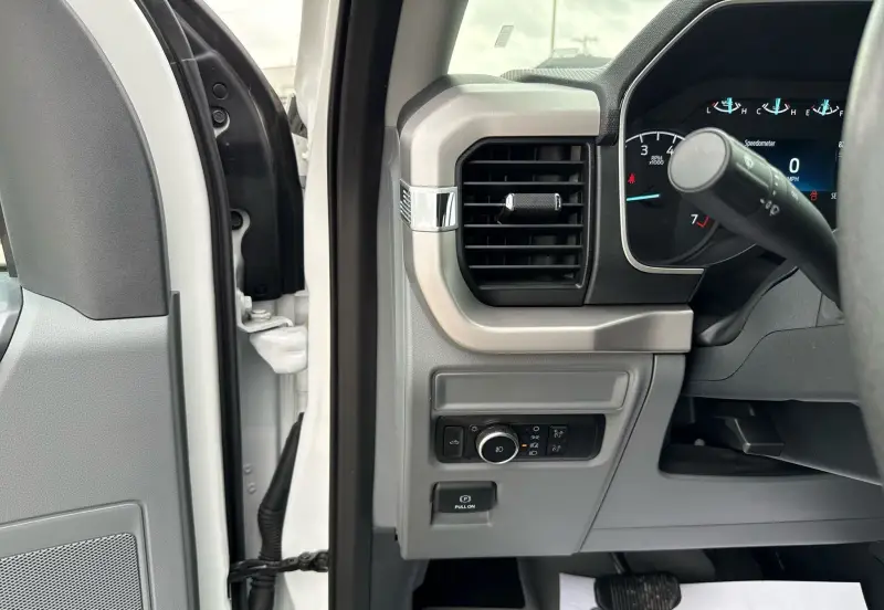 2023 Ford F150 photo 29