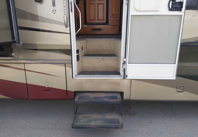 2008 Gulf Stream 8390 Crescendo photo 31