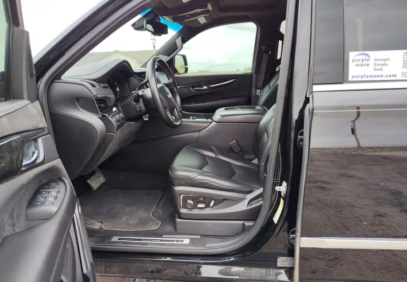 2016 Cadillac Escalade photo 19