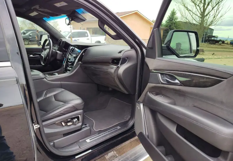 2016 Cadillac Escalade photo 49