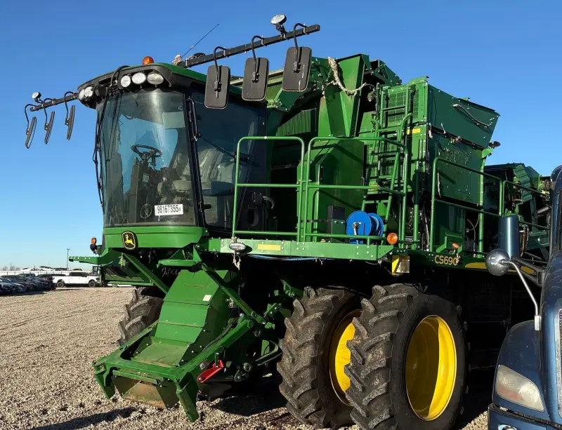2020 John Deere CS690 photo 1