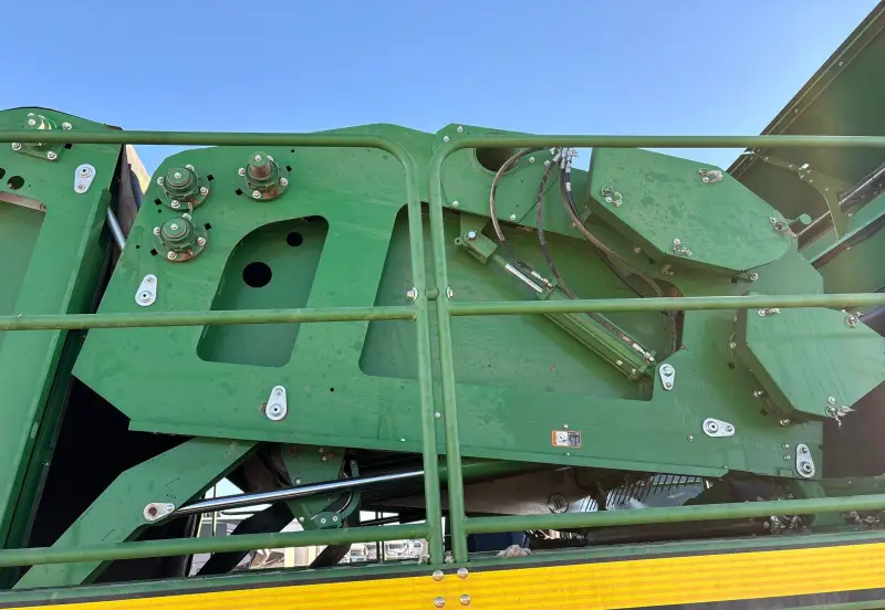 2020 John Deere CS690 photo 26