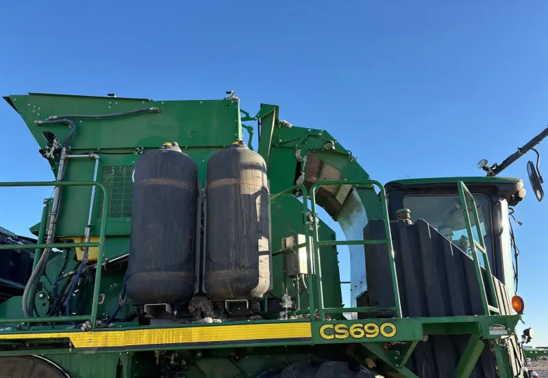 2020 John Deere CS690 photo 17