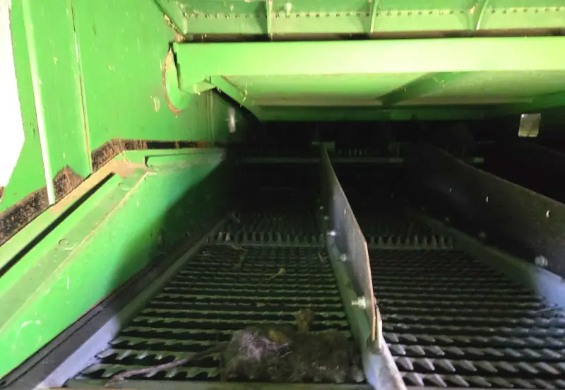 2014 John Deere S690 photo 48