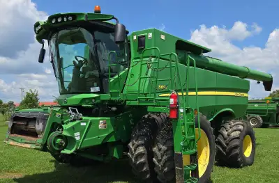 2014 John Deere S690