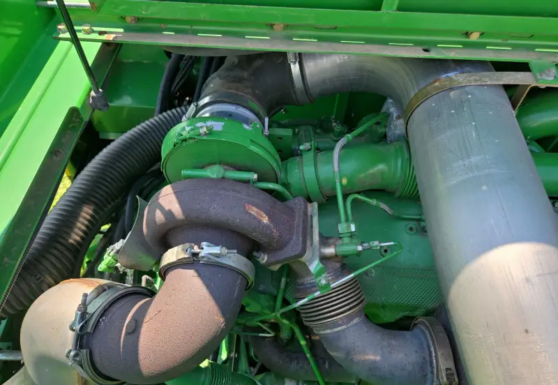 2014 John Deere S690 photo 120