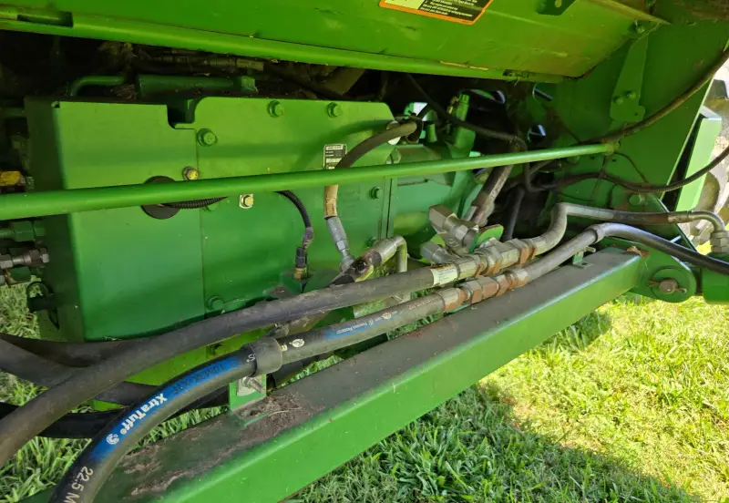 2014 John Deere S690 photo 90