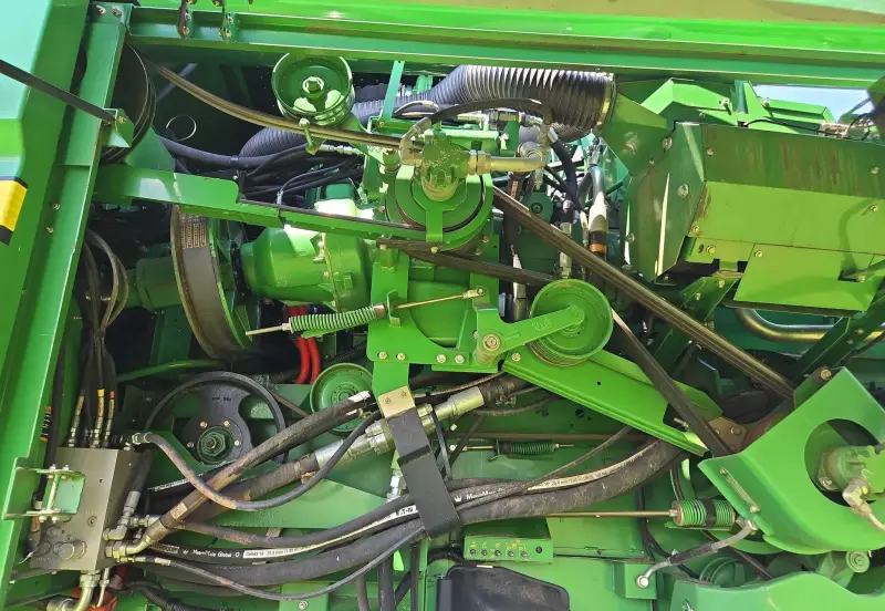 2014 John Deere S690 photo 41