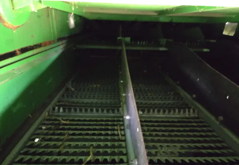 2014 John Deere S690 photo 49