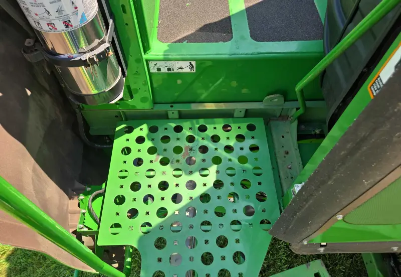 2014 John Deere S690 photo 70