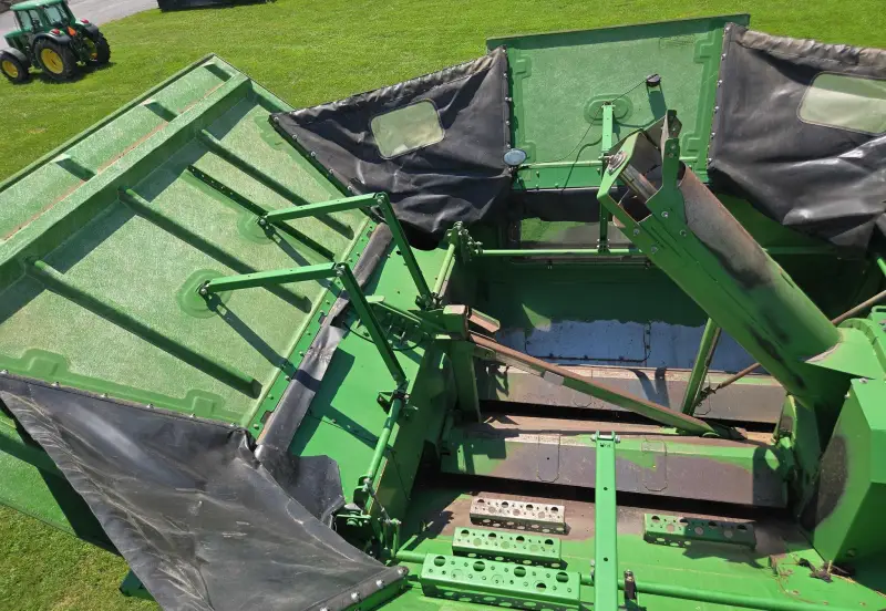 2014 John Deere S690 photo 76