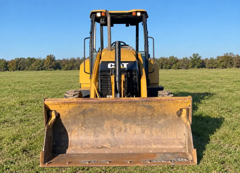 2016 Caterpillar 415F2IL photo 16
