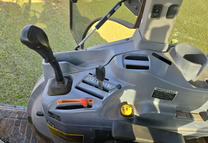 2013 Kubota L6060D photo 56