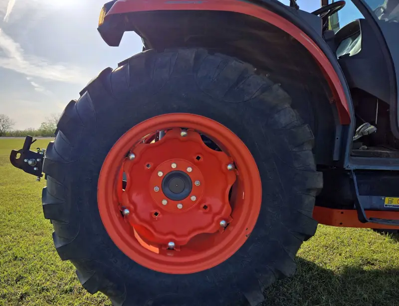 2013 Kubota L6060D photo 80