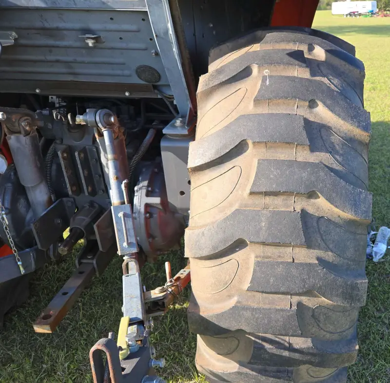 2013 Kubota L6060D photo 81