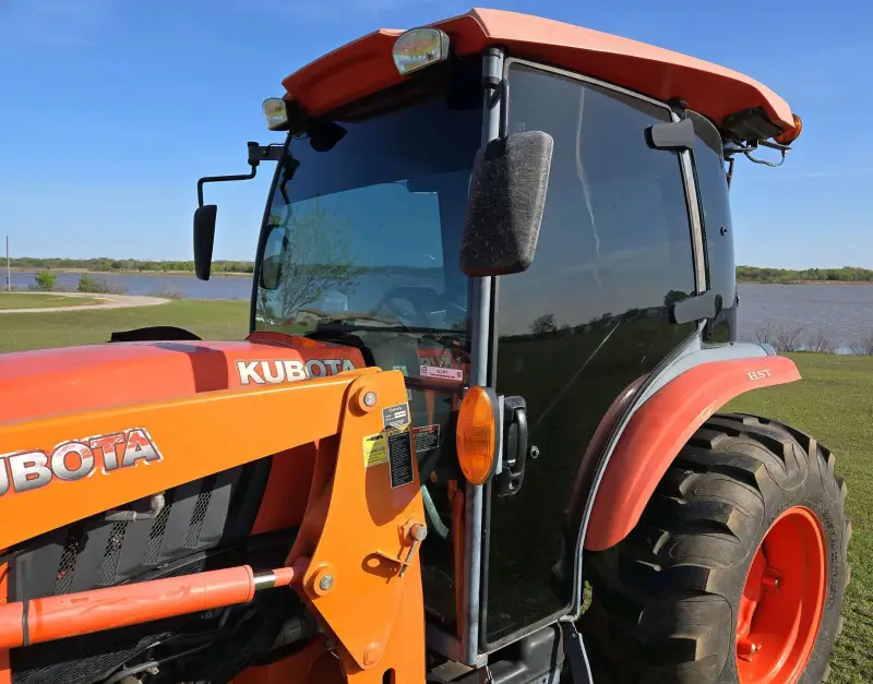 2013 Kubota L6060D photo 10