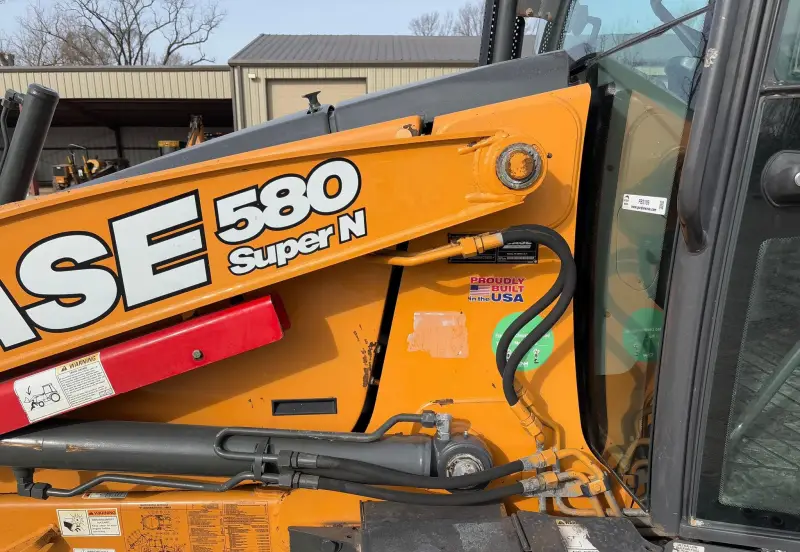 2019 Case 580 Super N photo 11