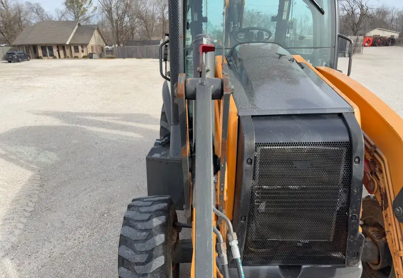 2019 Case 580 Super N photo 25