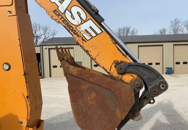 2019 Case 580 Super N photo 48