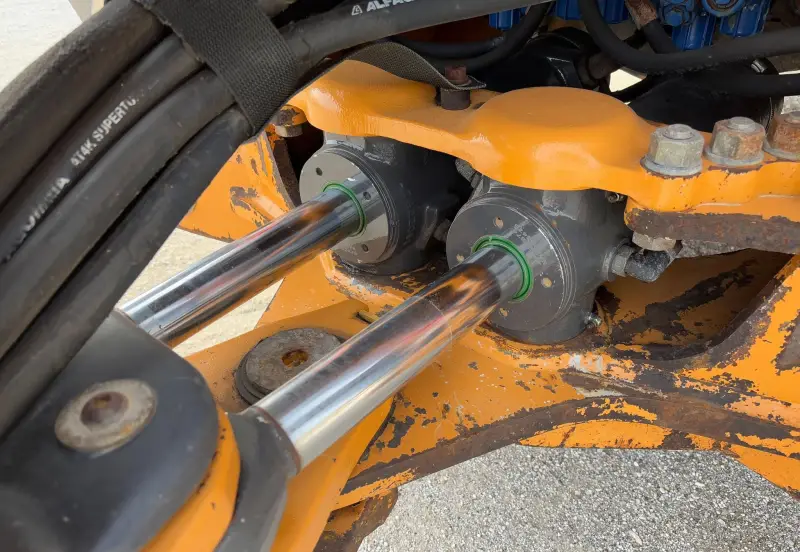 2019 Case 580 Super N photo 41