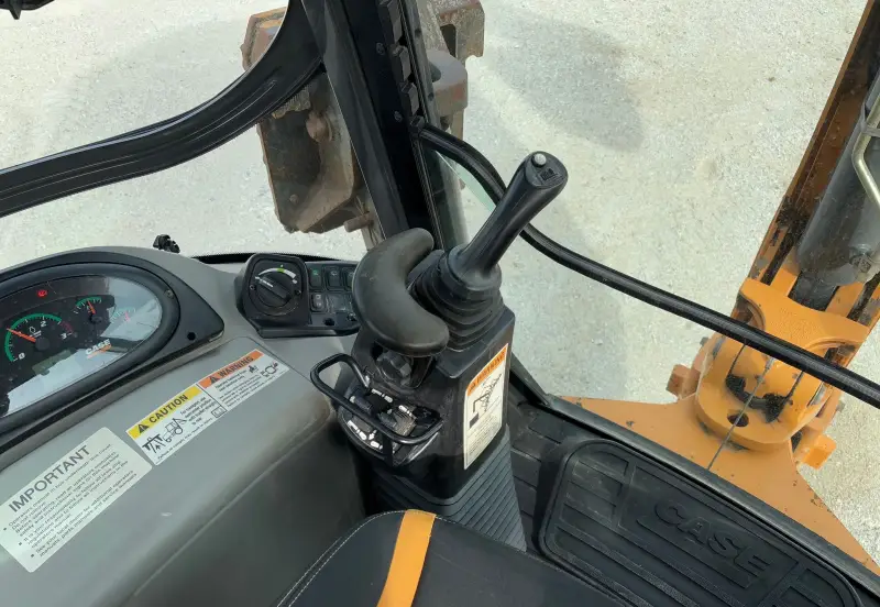 2019 Case 580 Super N photo 97