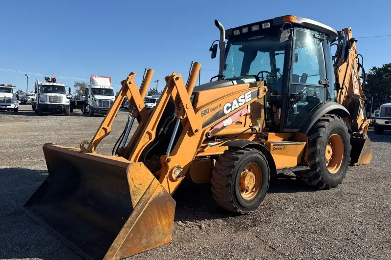2010 Case 580 Super M Series III photo 2