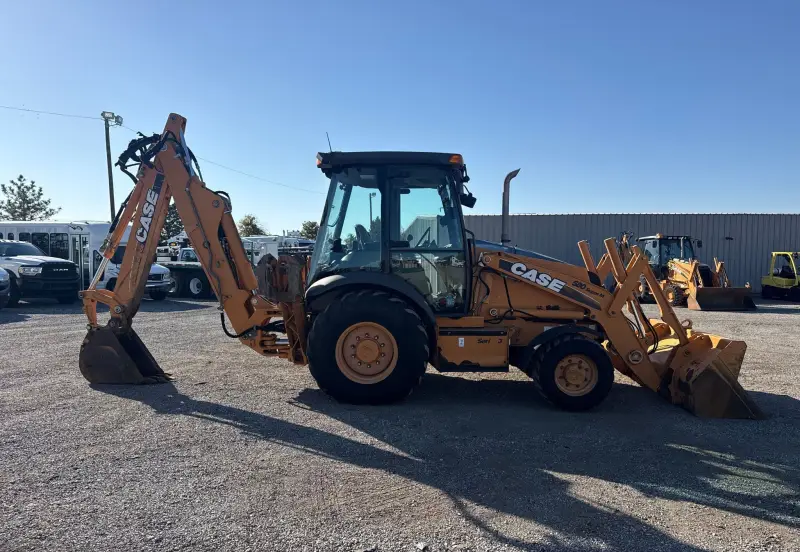 2010 Case 580 Super M Series III photo 4