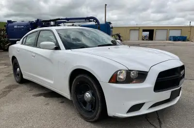 2013 Dodge Charger SE AWD 4-Door Sedan | Transportation