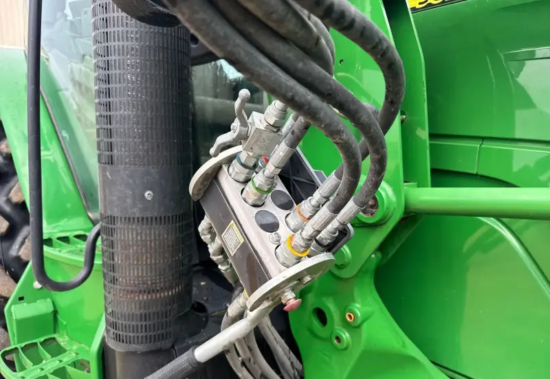 2012 John Deere 6150R photo 30
