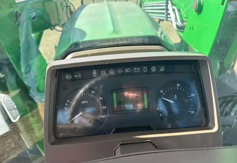 2008 John Deere 7330 photo 43