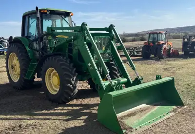 2008 John Deere 7330