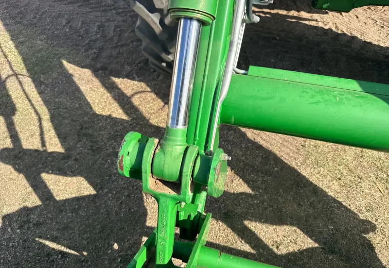 2008 John Deere 7330 photo 22