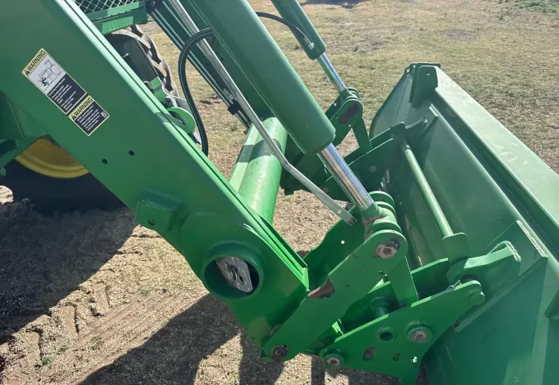 2008 John Deere 7330 photo 26
