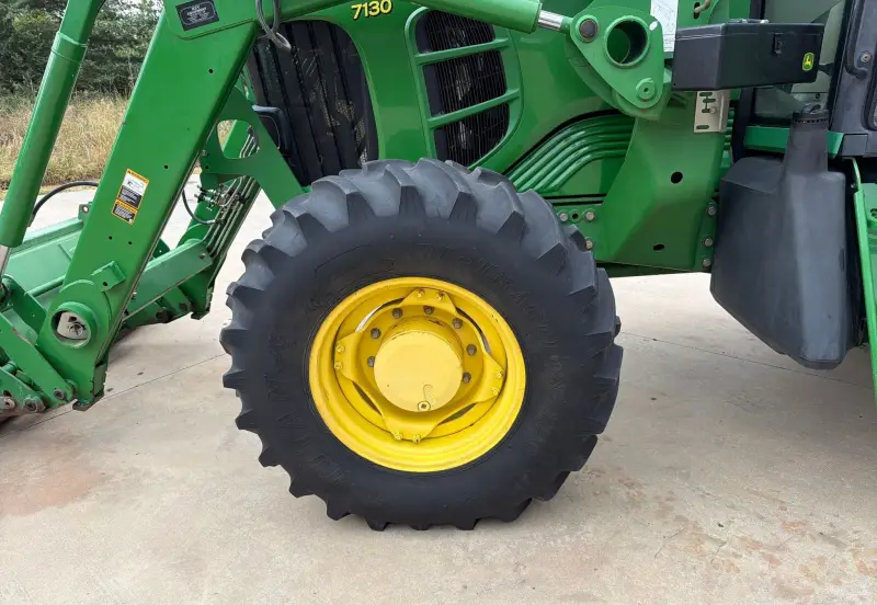 2008 John Deere 7130 photo 52