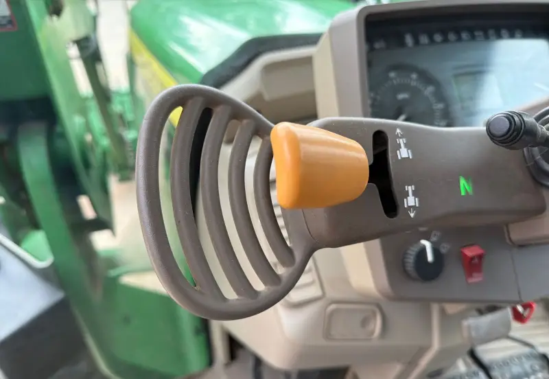 2008 John Deere 7130 photo 32