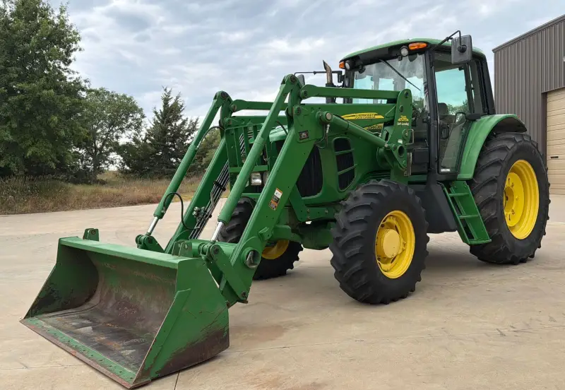 2008 John Deere 7130 photo 2