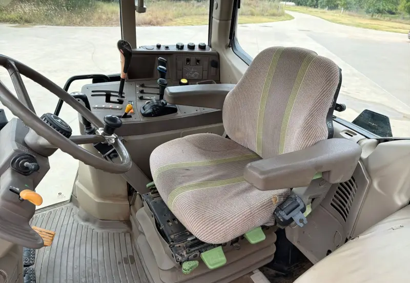 2008 John Deere 7130 photo 29