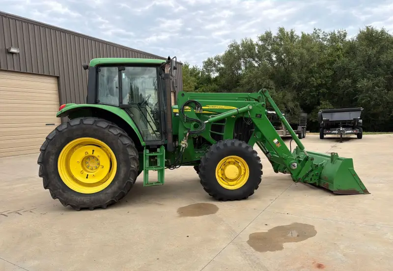 2008 John Deere 7130 photo 4