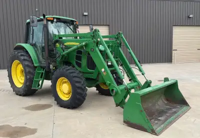 2008 John Deere 7130